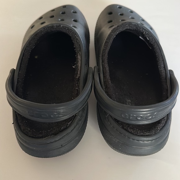 Crocs Classic Lined Clogs, 9M/11W - Picture 3 of 7